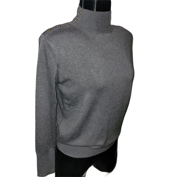 Zara Grey Mock Turtleneck Light Sweater With Button Up Shoulder XL - Picture 2 of 7